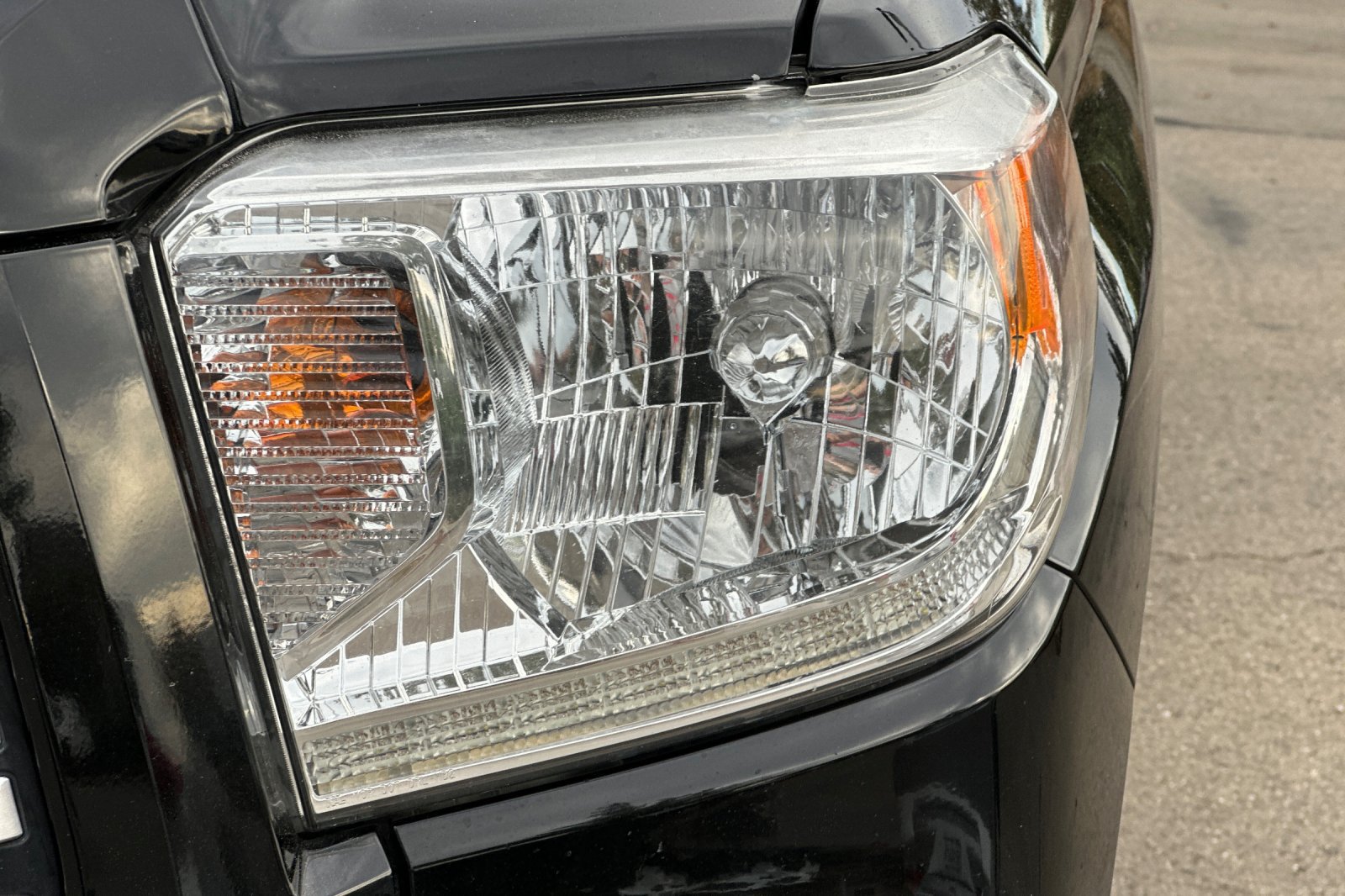 Used 2017 Toyota Tundra Platinum AWD/4WD image 51