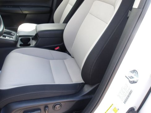 Used 2023 Honda CR-V EX image 12