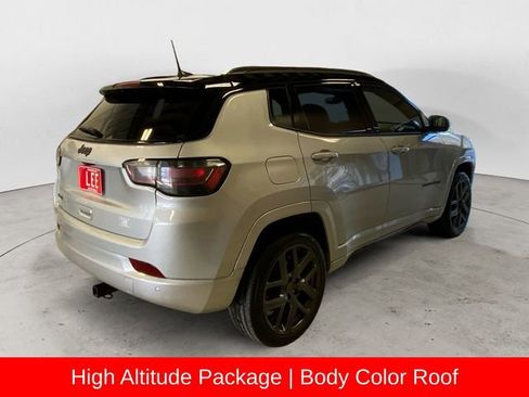 Used 2024 Jeep Compass Limited w/ High Altitude Package image 6