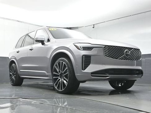 Certified 2026 Volvo XC90 B6 Plus w/ Protection Package Premier AWD/4WD image 34