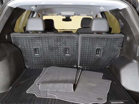 Used 2021 Chevrolet Equinox LT FWD image 28