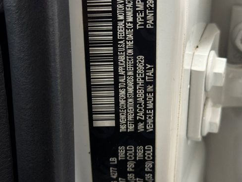 Used 2017 Jeep Renegade Latitude image 27