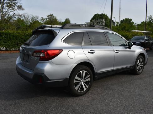Used 2019 Subaru Outback 2.5i Limited image 2