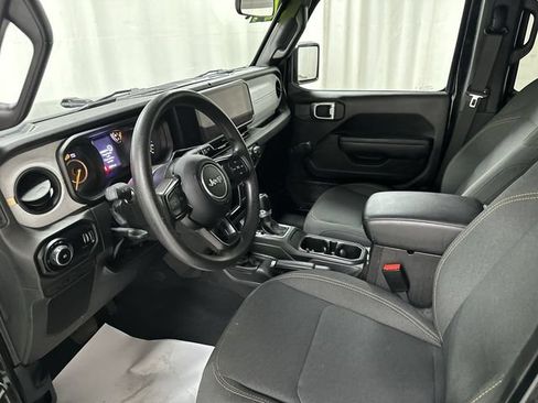 Used 2024 Jeep Wrangler Unlimited Sport AWD/4WD image 14