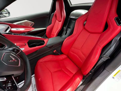 Used 2023 Chevrolet Corvette Stingray Preferred Conv w/ Z51 Performance Package RWD image 21