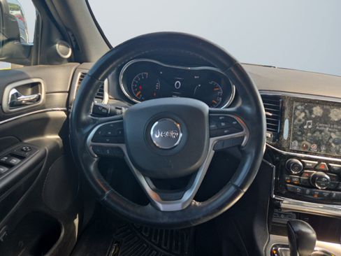 Used 2019 Jeep Grand Cherokee Limited AWD/4WD image 14
