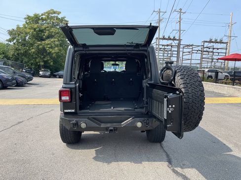 Certified 2018 Jeep Wrangler Unlimited Rubicon AWD/4WD image 13