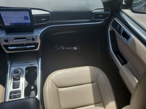 Used 2021 Ford Explorer XLT w/ Equipment Group 202A image 21