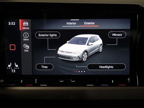 Used 2022 Volkswagen GTI SE image 38