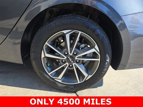 Used 2024 Kia Forte LXS w/ LXS Technology Package image 34