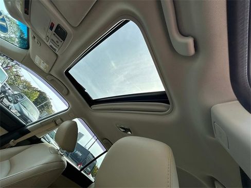 Used 2016 Subaru Outback 3.6R Limited image 25