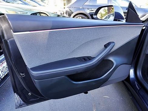 Used 2025 Tesla Model 3 Long Range RWD image 21