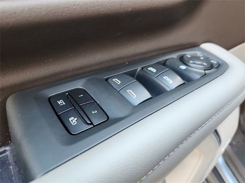 Used 2021 Chevrolet Tahoe LT image 24