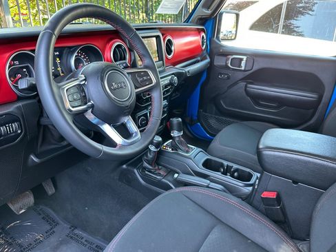 Used 2020 Jeep Gladiator Rubicon w/ Trailer Tow Package image 10