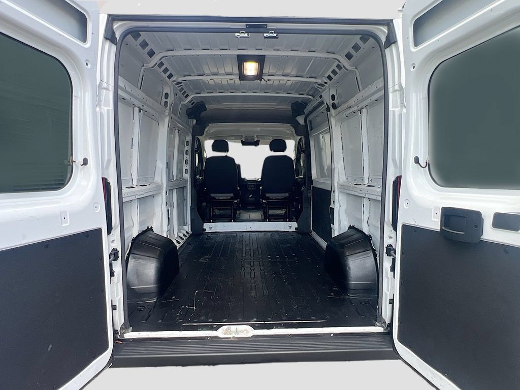 Used 2024 RAM ProMaster 2500 w/ Convenience Group FWD image 24