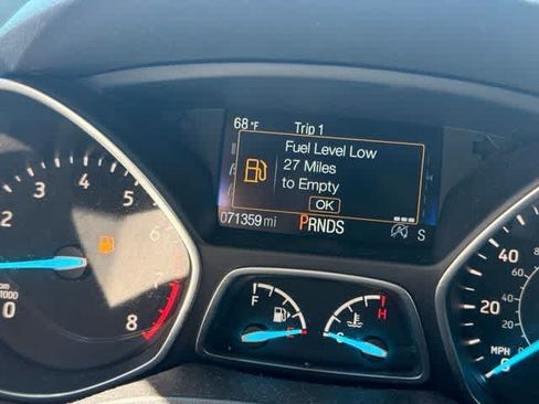 Used 2018 Ford Escape Titanium w/ Ford Safe & Smart Package AWD/4WD image 7