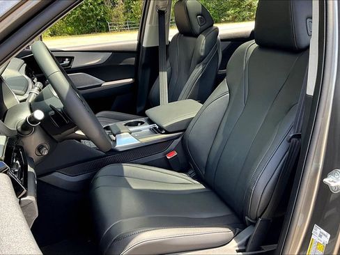 Used 2024 Acura MDX SH-AWD image 13