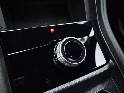 New 2025 Jeep Grand Cherokee L Altitude image 32