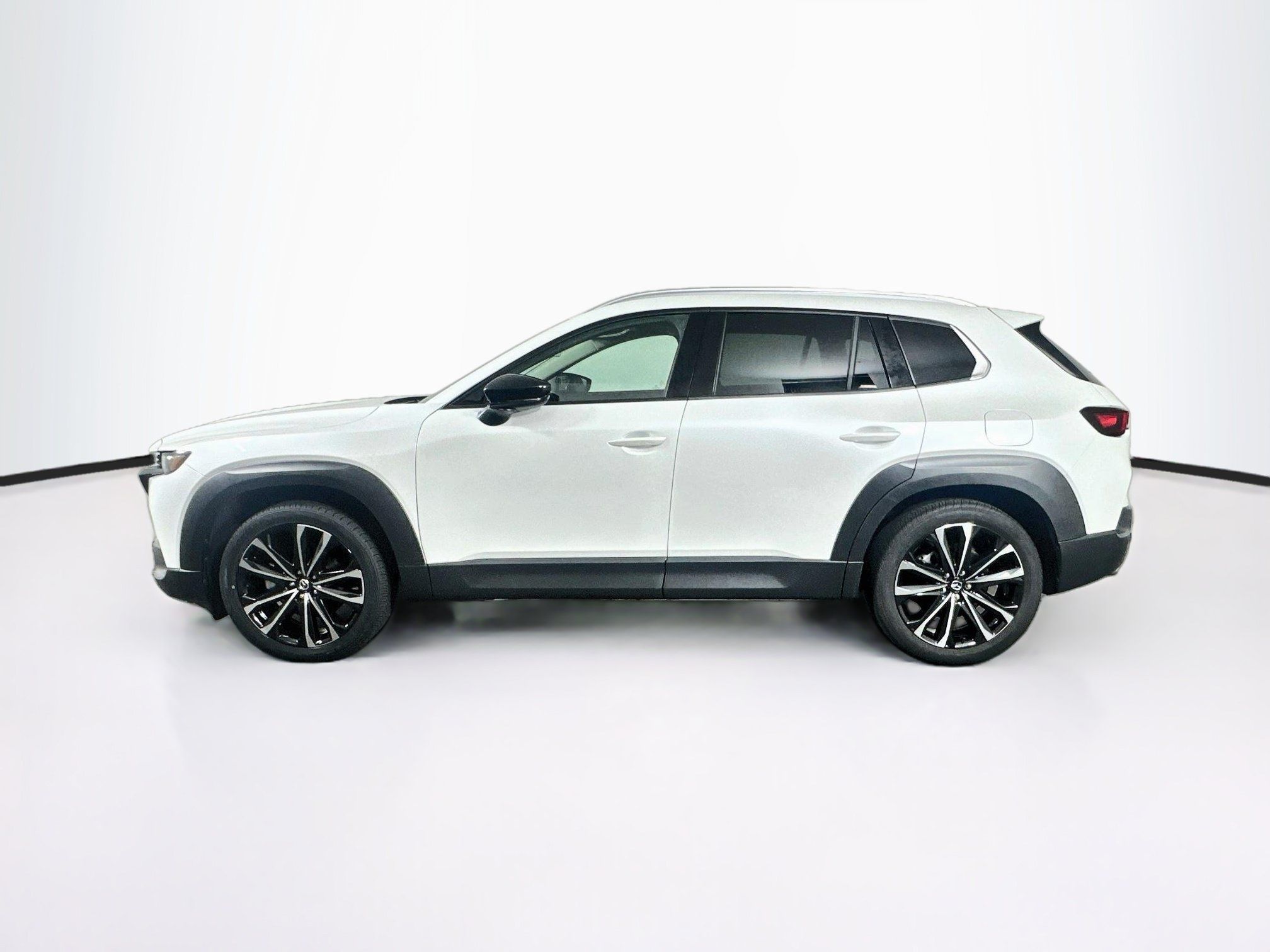 Used 2025 MAZDA CX-50 AWD 2.5 S w/ Premium Plus Pkg image 4