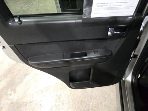 Used 2009 Ford Escape XLT image 26