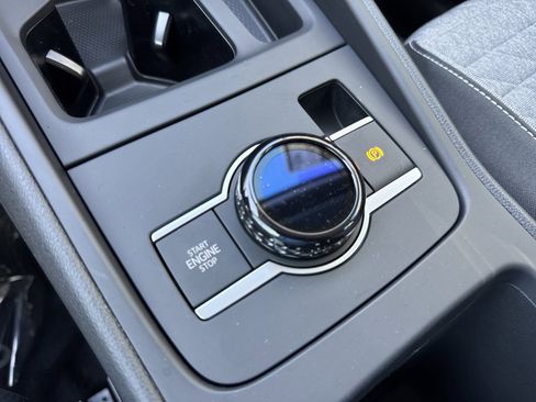 New 2026 Volkswagen Tiguan S image 32