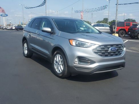 Used 2022 Ford Edge SEL w/ Convenience Package image 2