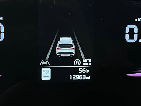 Used 2024 Kia Sportage X-Line w/ X-Line Premium Package image 17