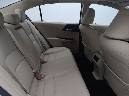 Used 2017 Honda Accord EX-L image 19