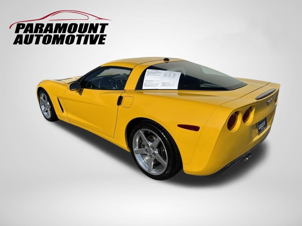 Used 2005 Chevrolet Corvette Coupe w/ Preferred Equipment Group RWD image 5