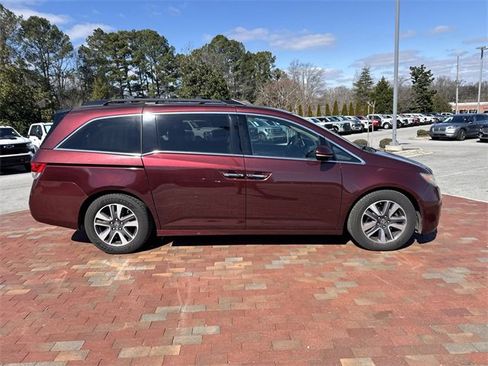 Used 2016 Honda Odyssey Touring Elite image 16