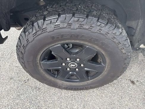 Used 2024 Ford Bronco Black Diamond image 9