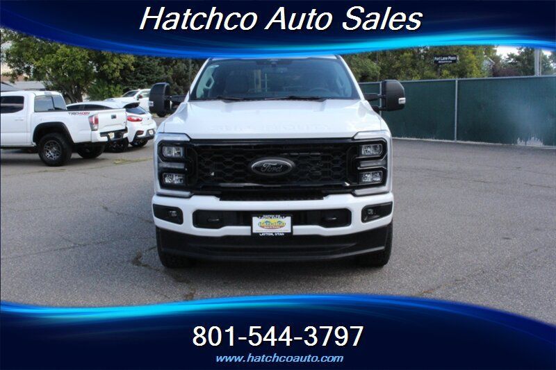 Used 2025 Ford F250 XLT w/ Black Appearance Package AWD/4WD image 9