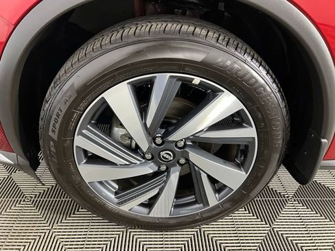 Used 2024 Nissan Murano SL image 11