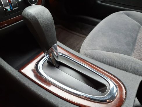 Used 2010 Chevrolet Impala LS image 18
