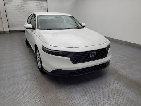 Used 2023 Honda Accord LX image 14