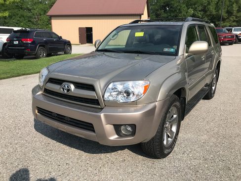 Used 2008 Toyota 4Runner Limited AWD/4WD image 4