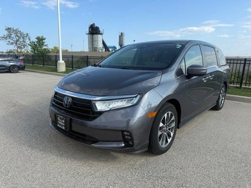 Used 2023 Honda Odyssey EX-L image 3