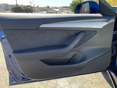 Used 2023 Tesla Model 3 Standard Range image 23