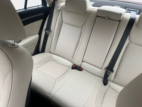 Certified 2023 Chrysler 300 Touring L w/ Popular Equipment Group image 9