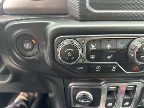 Used 2022 Jeep Wrangler Sport AWD/4WD image 14