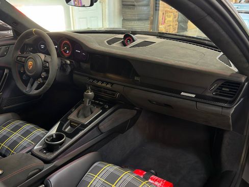 Used 2025 Porsche 911 GT3 RS RWD image 23