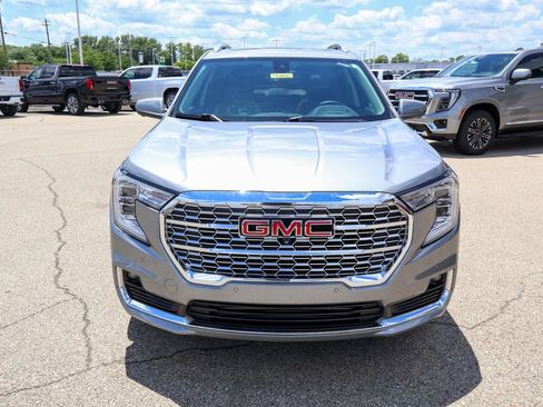 Used 2023 GMC Terrain Denali w/ Denali Premium Package AWD/4WD image 30