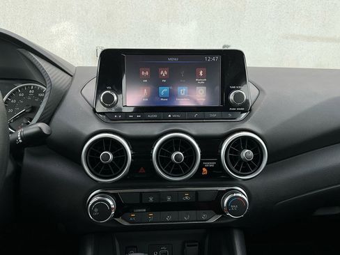 Used 2025 Nissan Sentra S image 24