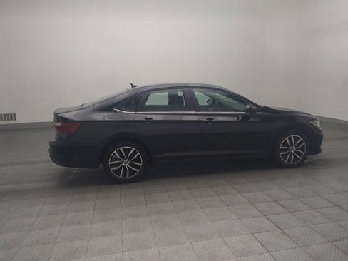 Used 2025 Volkswagen Jetta SE FWD image 10