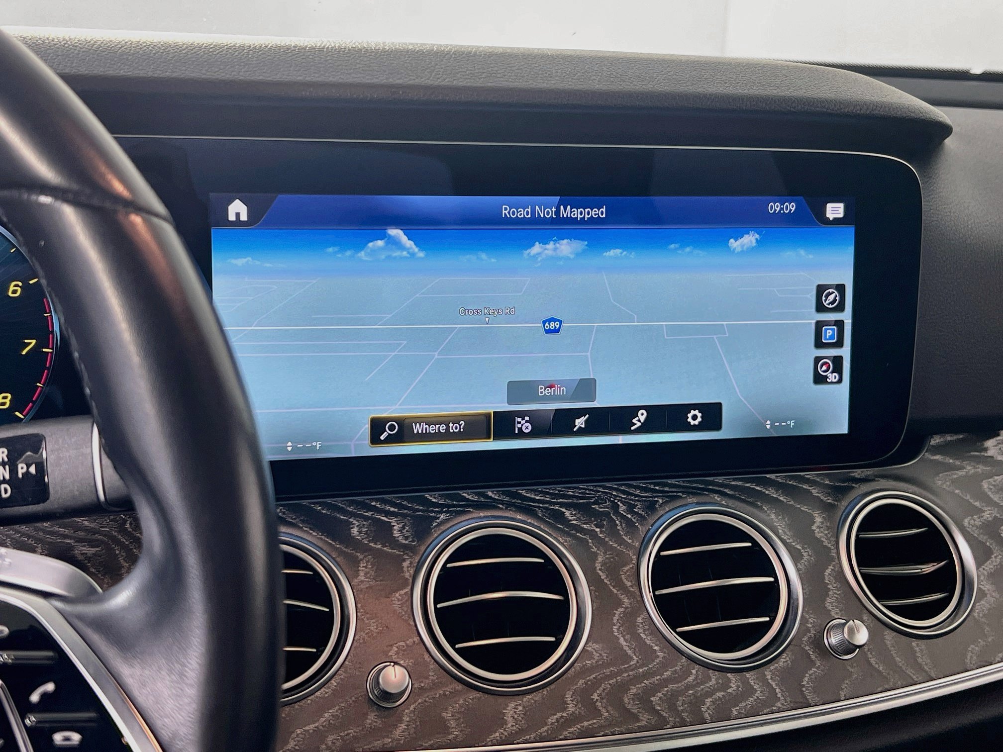 Used 2021 Mercedes-Benz E 350 4MATIC Sedan image 13