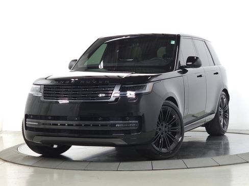 Used 2026 Land Rover Range Rover SE AWD/4WD image 1