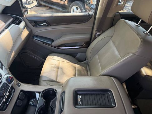 Used 2017 GMC Yukon SLT w/ Open Road Package RWD image 25