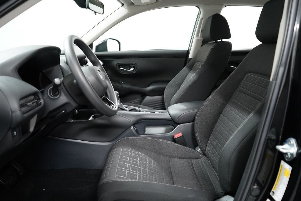 Used 2025 Honda HR-V LX image 14