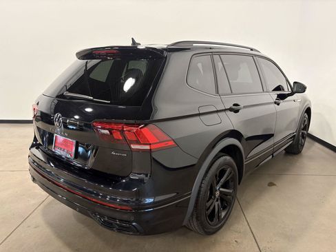 Used 2024 Volkswagen Tiguan SE R-Line w/ MDO Package, Two-Row AWD/4WD image 3