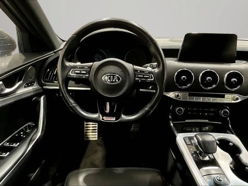 Used 2018 Kia Stinger GT2 AWD/4WD image 6